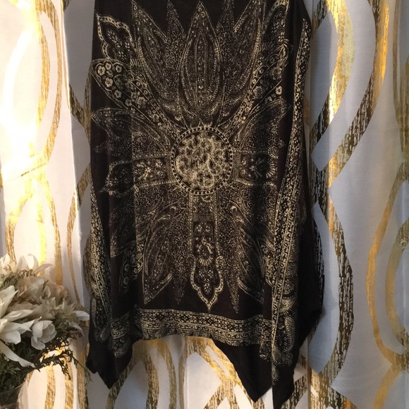 Maurices Tank - Picture 3 of 3